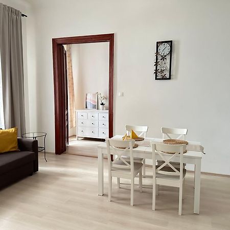 Apartment In Historical Part - Old Town Top Address Bratislava Exterior photo