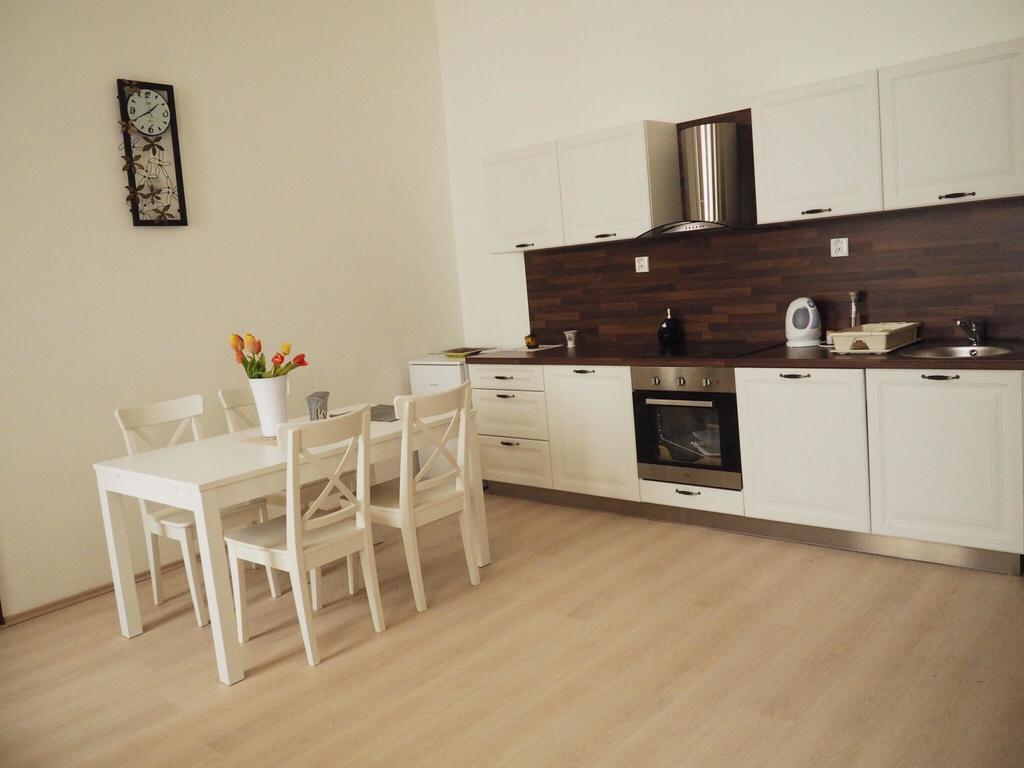 Apartment In Historical Part - Old Town Top Address Bratislava Exterior photo